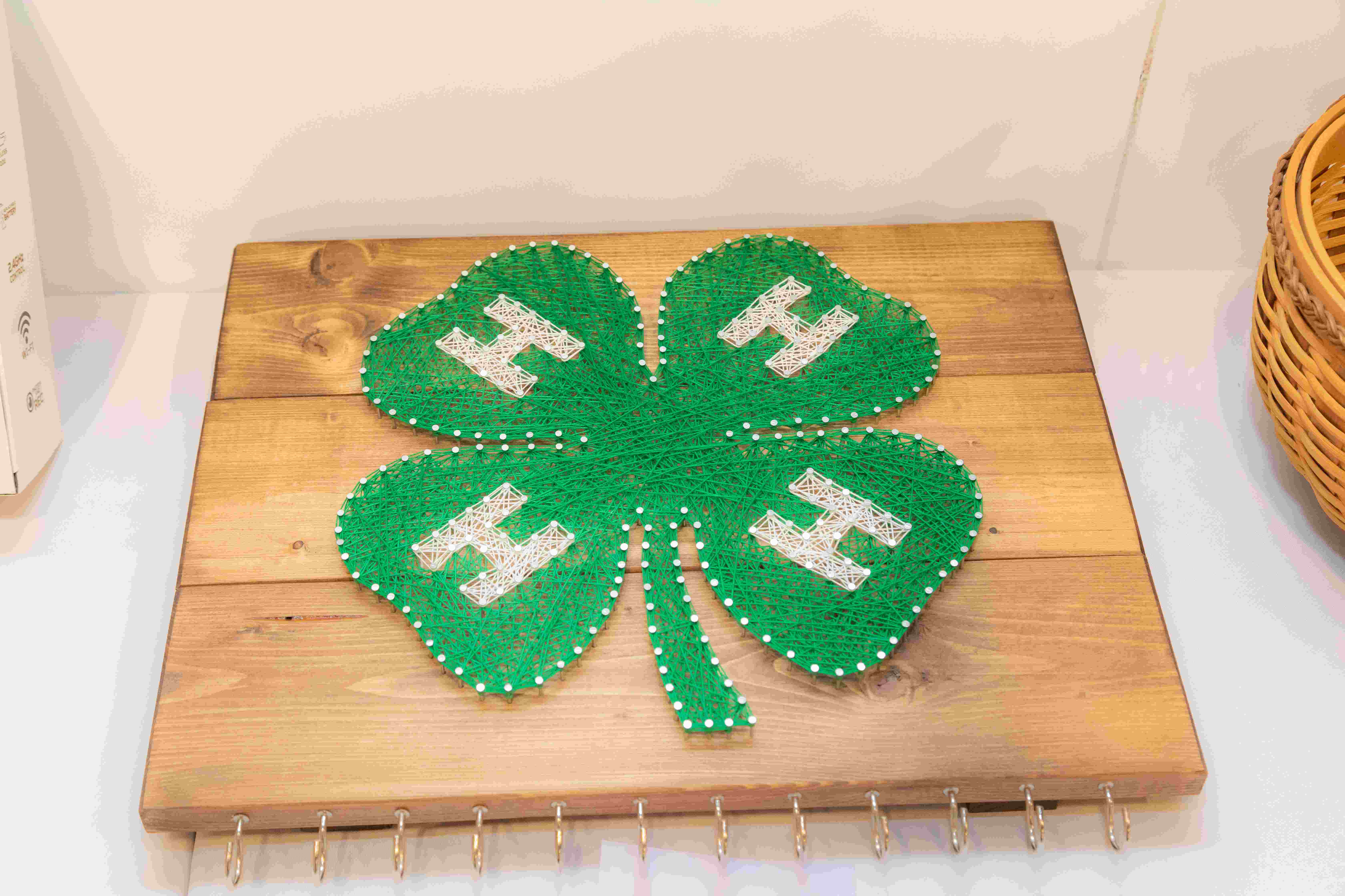 4-H logo art