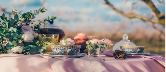 Tea set with flowers